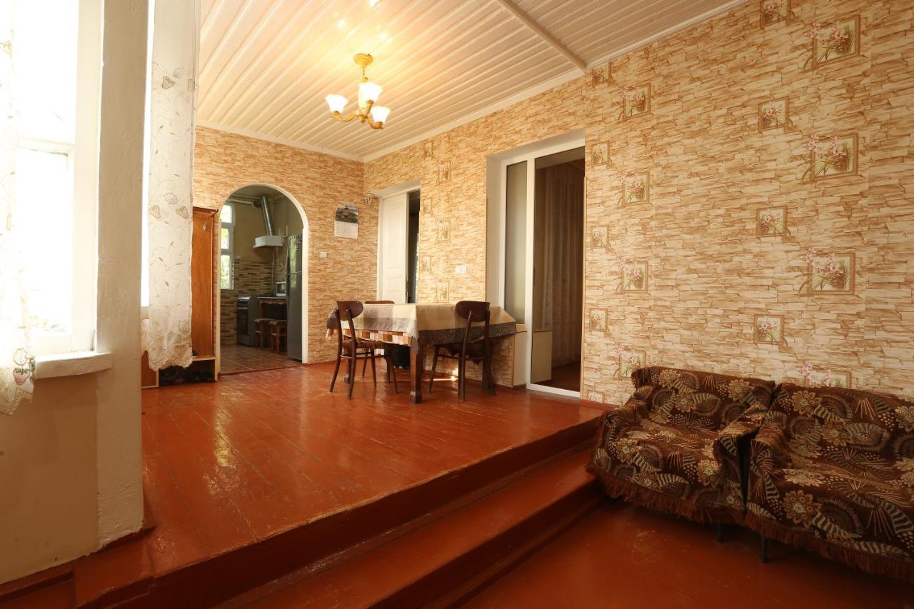 Guesthouse "Ashot Shalunts" Goris Exterior photo